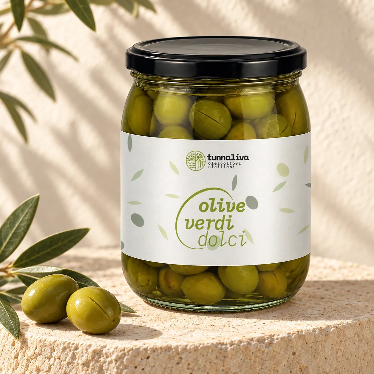 Mild green olives — Jar 180 g